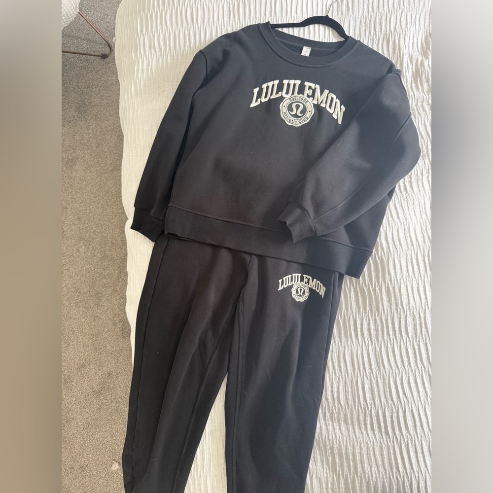 Lululemon sweatsuit